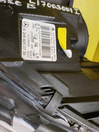 FARO DELANTERO IZQUIERDO MERCEDES CLASE B W246