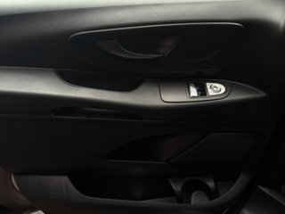 MERCEDES-BENZ Vito 116CDI AT 120kW Tourer Pro Larga
