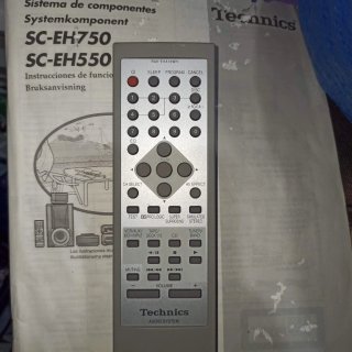 Minicadena Technics con Altavoces