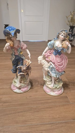 Coppia Statue Porcellana Stile Capodimonte