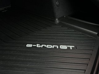 AUDI etron GT 60 quattro