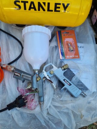 Compresor Stanley 6L + Accesorios