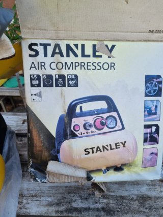 Compresor Stanley 6L + Accesorios