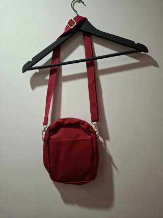 Bolso bandolera Reebok rojo