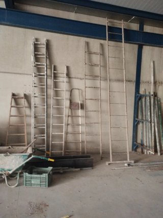 Escalera de caballo de madera