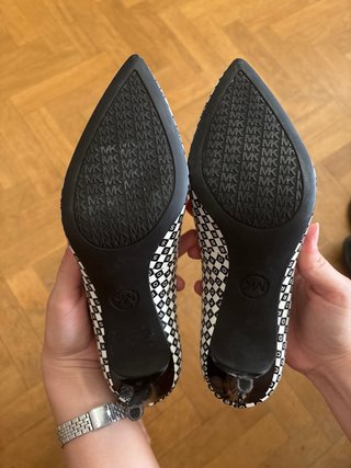 Tacones Michael Kors Blanco y Negro