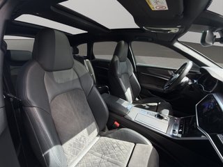 AUDI A6 RS 6 Avant TFSI quattro