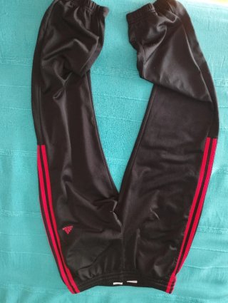 Abbigliamento sportivo Adidas bambino nero e rosso Taglia 15-16