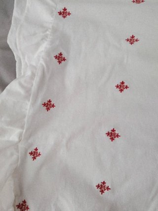 Camiseta Cortefiel mujer volantes bordada XXL