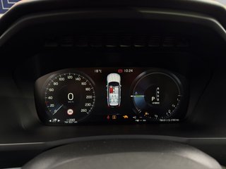 VOLVO XC90 2.0 T8 AWD Momentum Auto