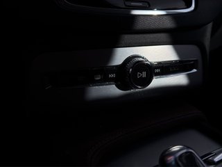 VOLVO XC90 2.0 T8 AWD Momentum Auto