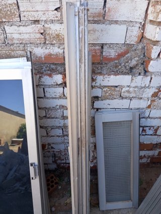 Ventana de aluminio con cristal