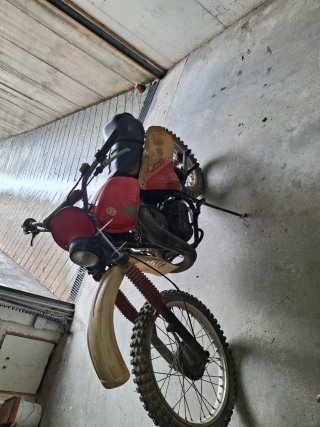 Montesa H6 Enduro/Motocross Roja y Beige