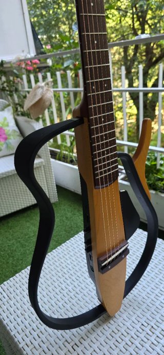 Guitarra Yamaha Electroacústica