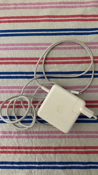 MacBook Pro 13” (2020)