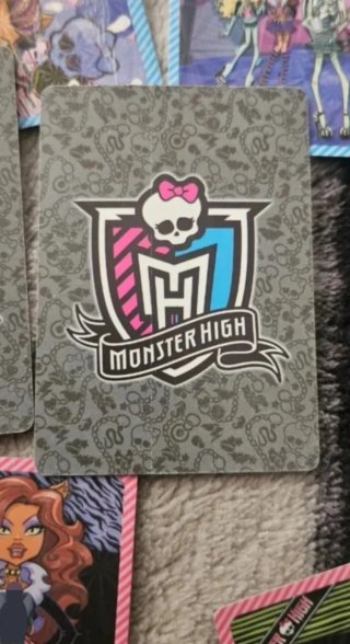 Caja de sobres cartas monster high 40 unidades