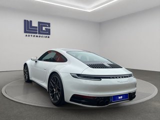 PORSCHE 911 CARRERA 4