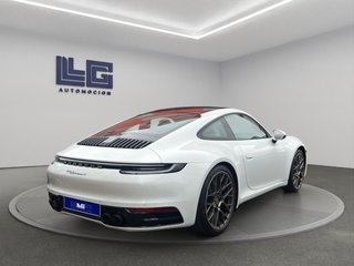 PORSCHE 911 CARRERA 4