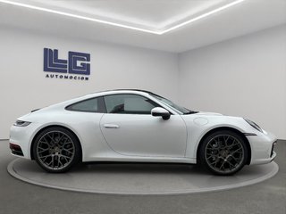 PORSCHE 911 CARRERA 4