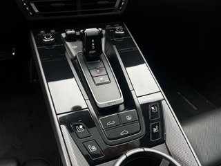 PORSCHE 911 CARRERA 4