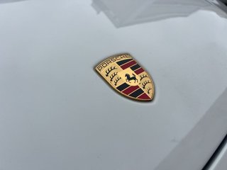 PORSCHE 911 CARRERA 4