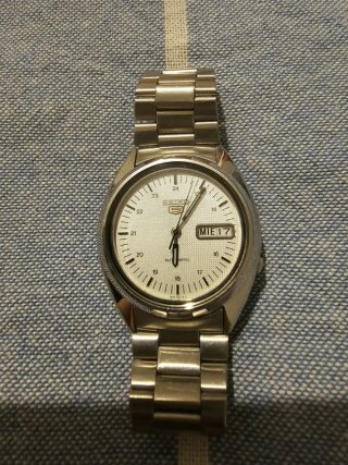 Reloj Seiko 5 Automático White waffle