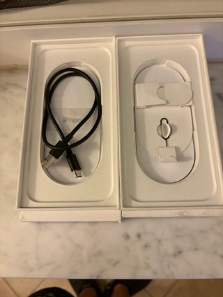 iPhone 16 Plus 256 GB Rosa + 6 Cover