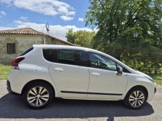 Peugeot 3008 2015