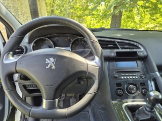 Peugeot 3008 2015
