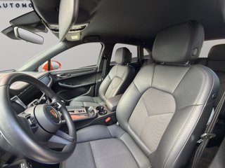 PORSCHE Macan Macan