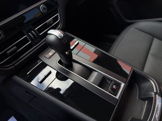 PORSCHE Macan Macan