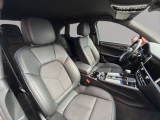 PORSCHE Macan Macan