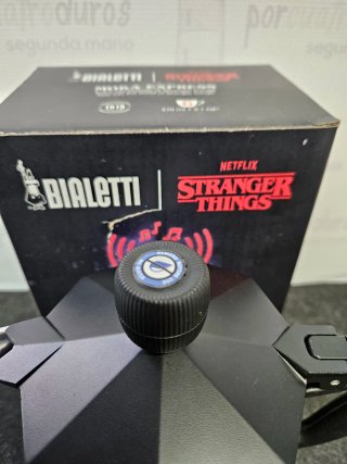 Cafetera Italiana Bialetti Stranger Things Nueva
