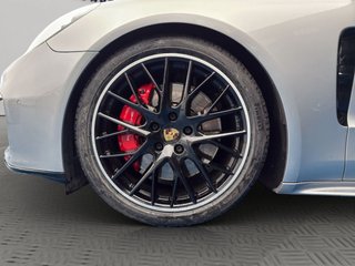 PORSCHE Panamera GTS