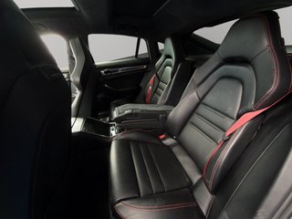 PORSCHE Panamera GTS