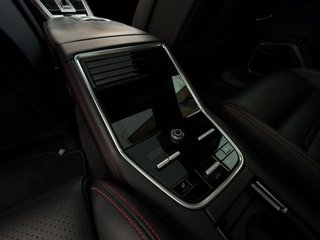 PORSCHE Panamera GTS
