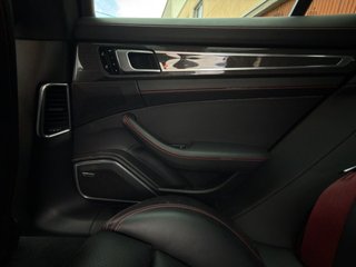 PORSCHE Panamera GTS