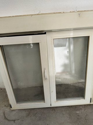 Ventana corredera de aluminio blanca