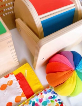 Lovevery The Senser Play Kit (Meses 5-6)