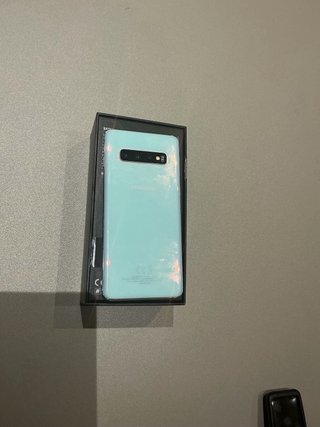 Samsung Galaxy S10 con scatola originale