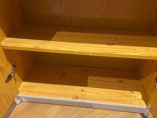 Mueble estantería con armario inferior
