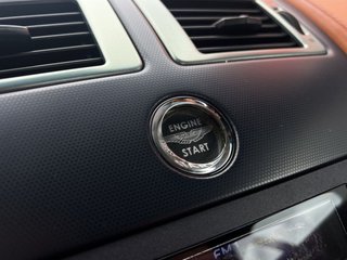 ASTON MARTIN V8 Vantage Coupe Manual