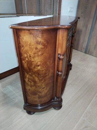 Cómoda vintage con espejo grande de madera