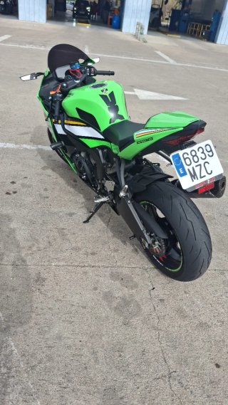 Kawasaki ninja ZX6R 2025