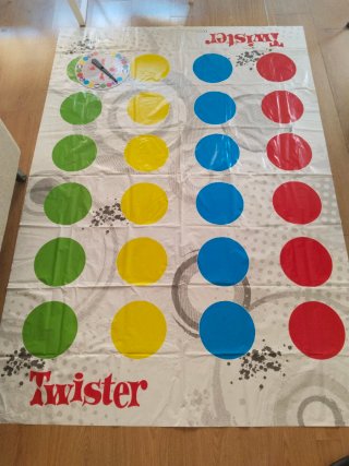 Juego de mesa Twister Hasbro