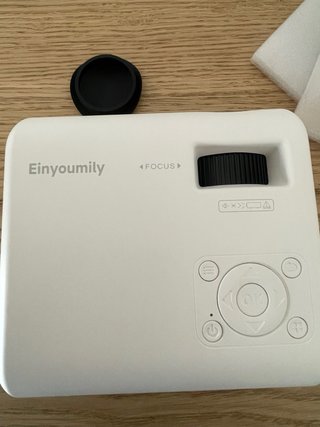 Mini proyector Einyoumily M8