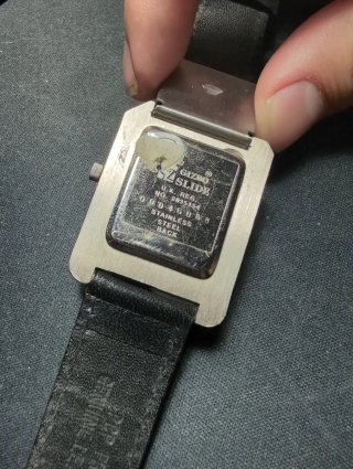 Reloj Gizmo Vintage Negro y Plateado