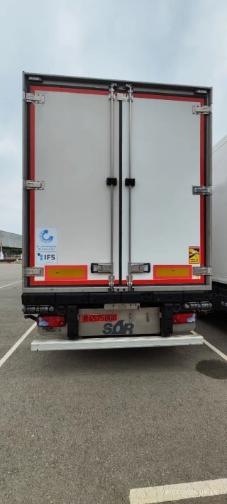 Semirremolque frigorifico seminuevo equipo thermok