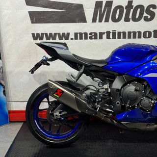 YAMAHA YZF-R1