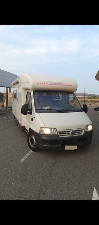 autocaravana fiat adria
